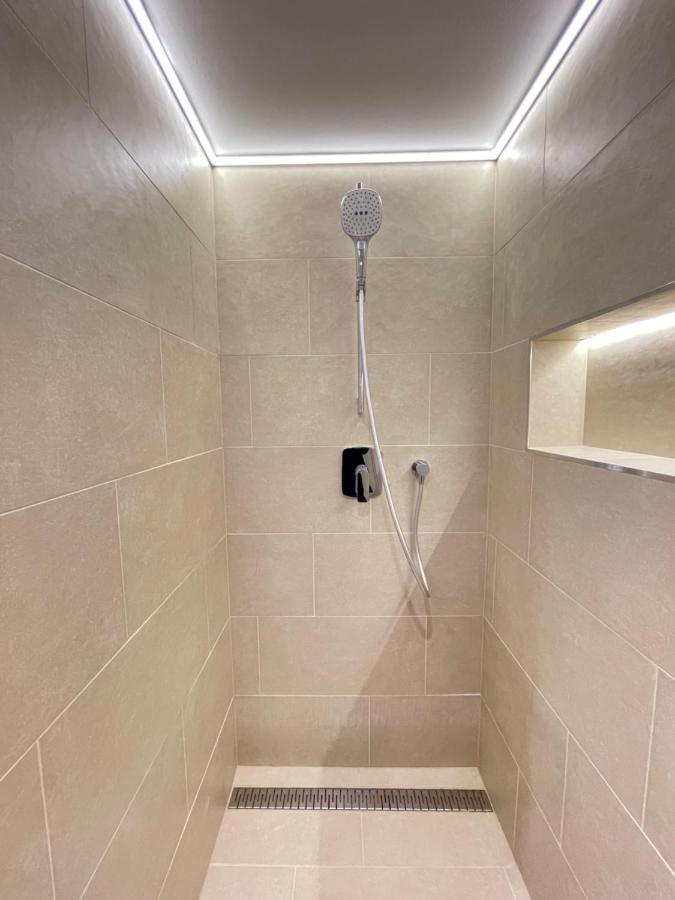 St Stephen Luxury Apartment บูดาเปสต์ ภายนอก รูปภาพ